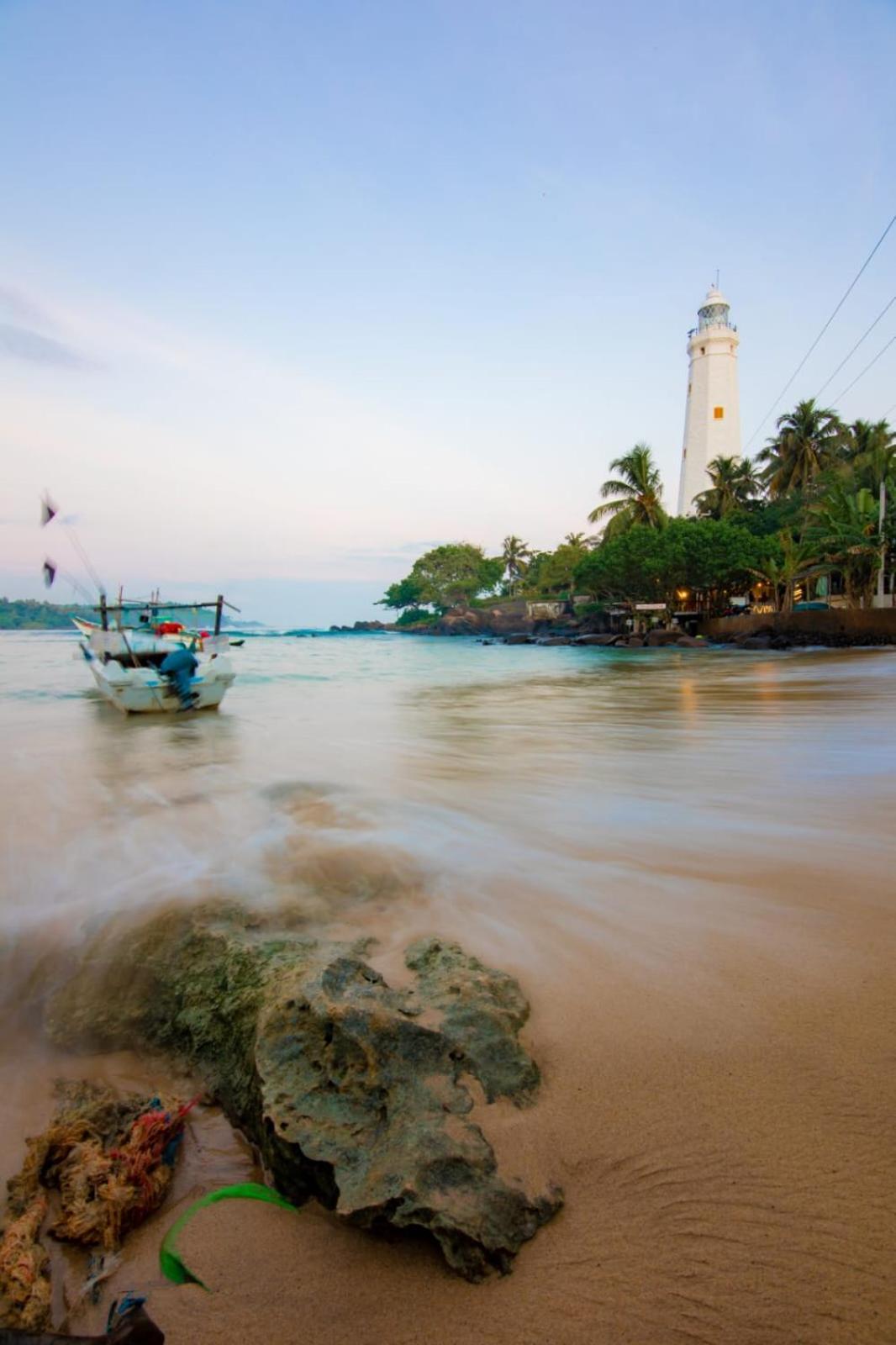 Light House Beach Home Matara Exterior photo